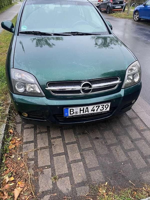 Grün Gebraucht 2005 Opel Vectra Edition Limousine | 1.750 € (Guter Preis) - Bild 1/4