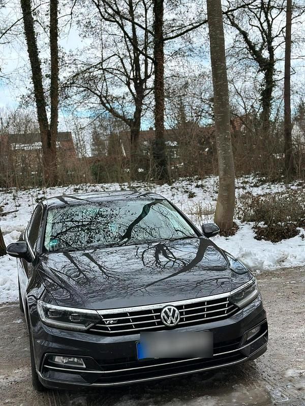 Gebraucht VW Passat Highline 190 PS (139 kW) 2019 Grau Limousine