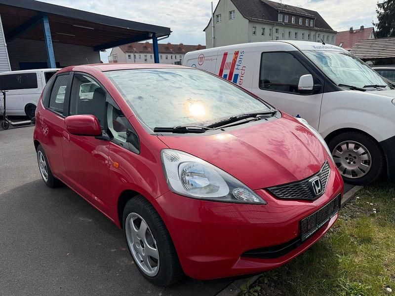 Gebraucht Honda Jazz Trend 90 PS (66 kW) 2011 Rot Kleinwagen