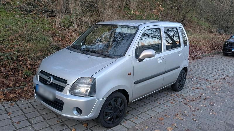 Silber Gebraucht 2005 Opel Agila Kombi | 2.000 € (Etwas zu teuer) - Bild 1/2