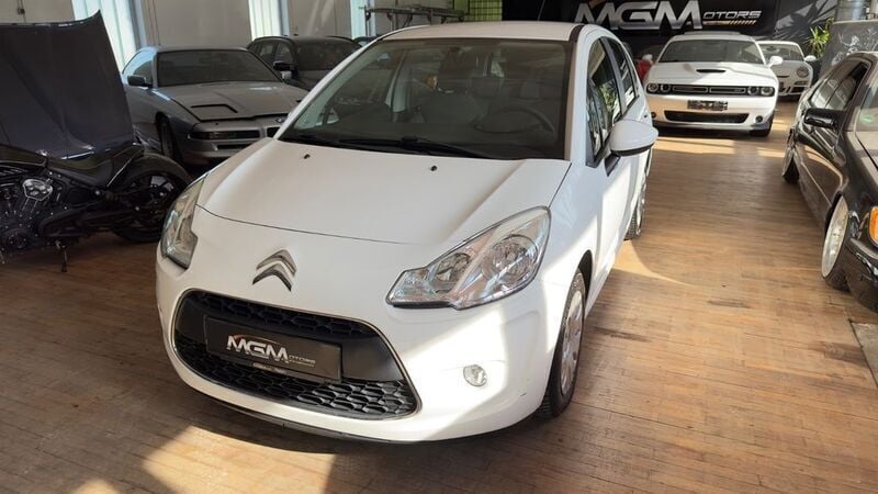 Weiß Gebraucht 2012 Citroën C3 Kleinwagen | 3.599 € (Fairer Preis) - Bild 1/4
