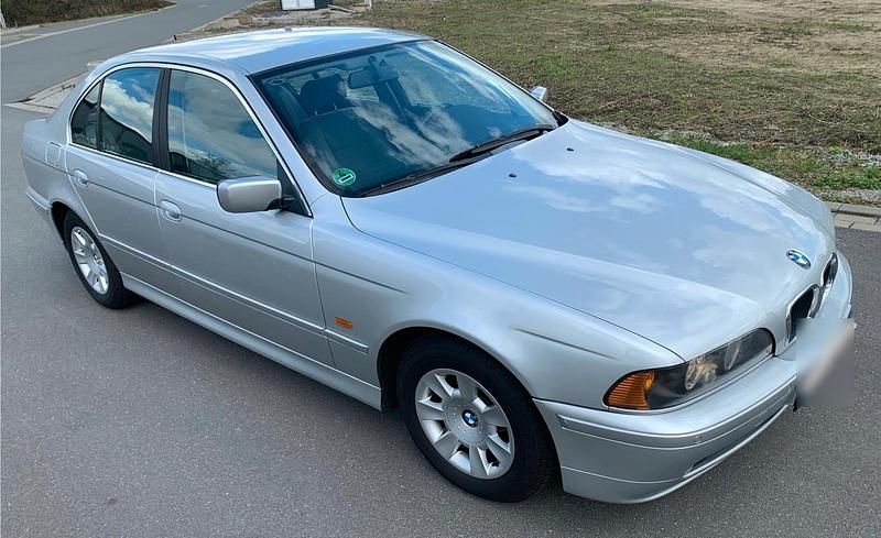 Gebraucht BMW 520 170 PS (125 kW) 2002 Silber Limousine