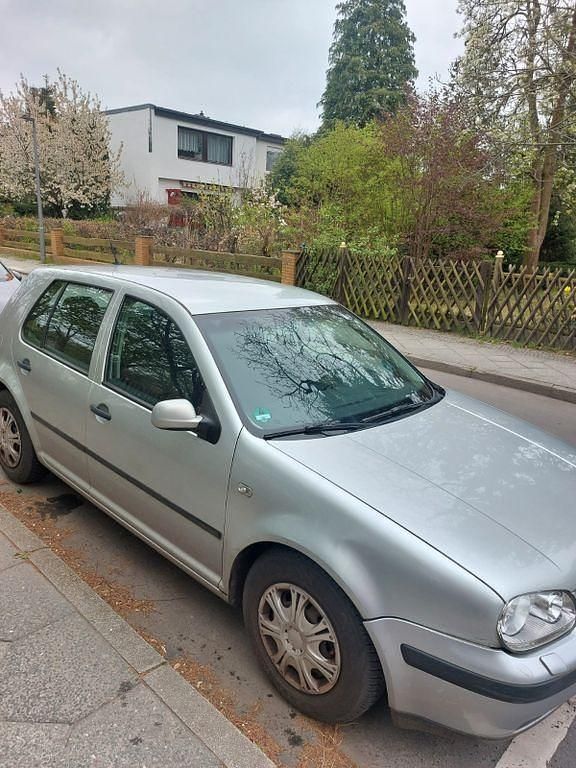Gebraucht VW Golf IV Edition 75 PS (55 kW) 2000 Silber Limousine