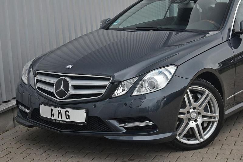 Tenoritgrau Gebraucht 2012 Mercedes E500 AMG Coupé | 14.991 € (Superpreis) - Bild 1/4