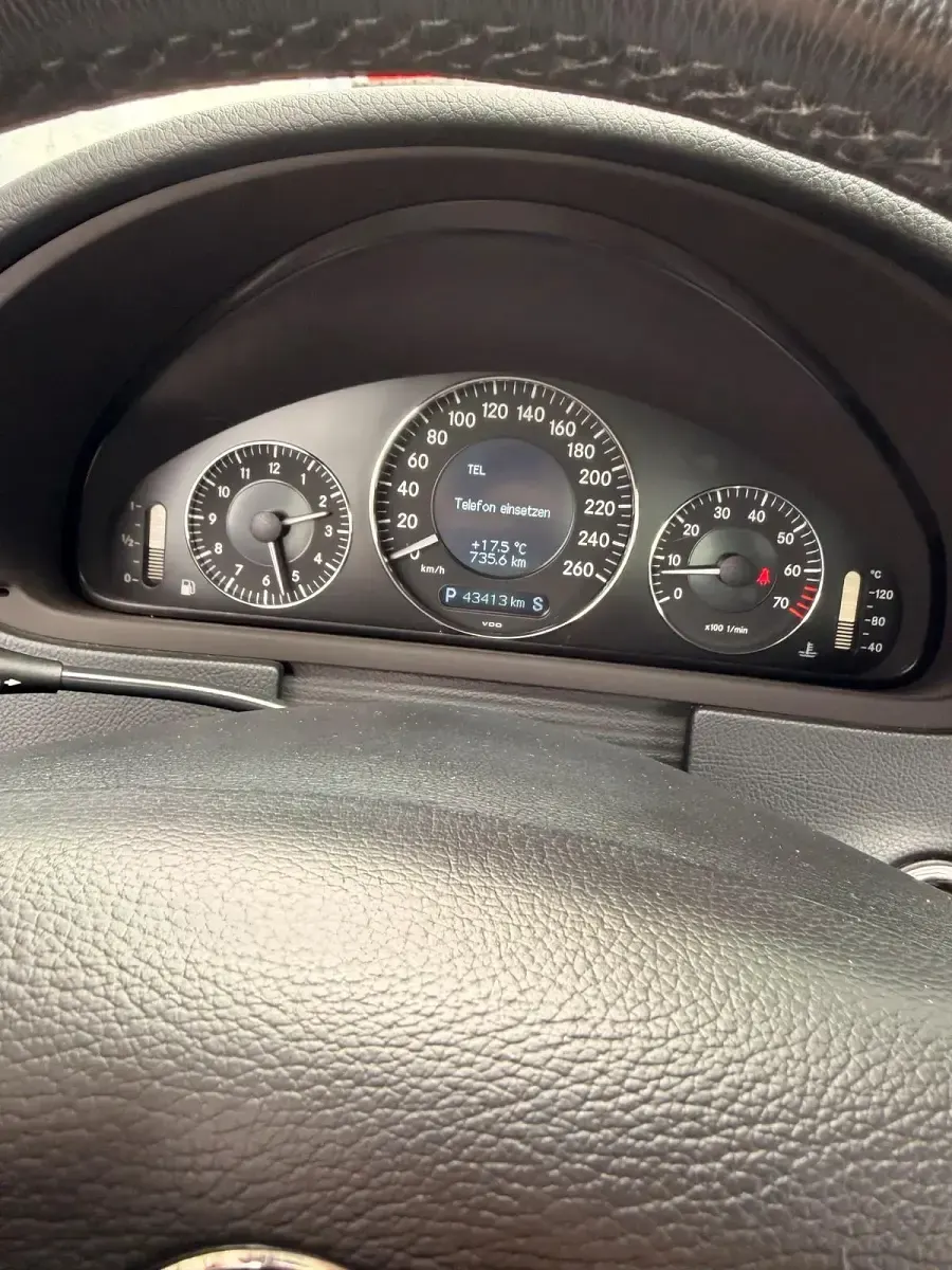 Gebraucht Mercedes CLK350 272 PS (200 kW) 2006 Silber Cabrio