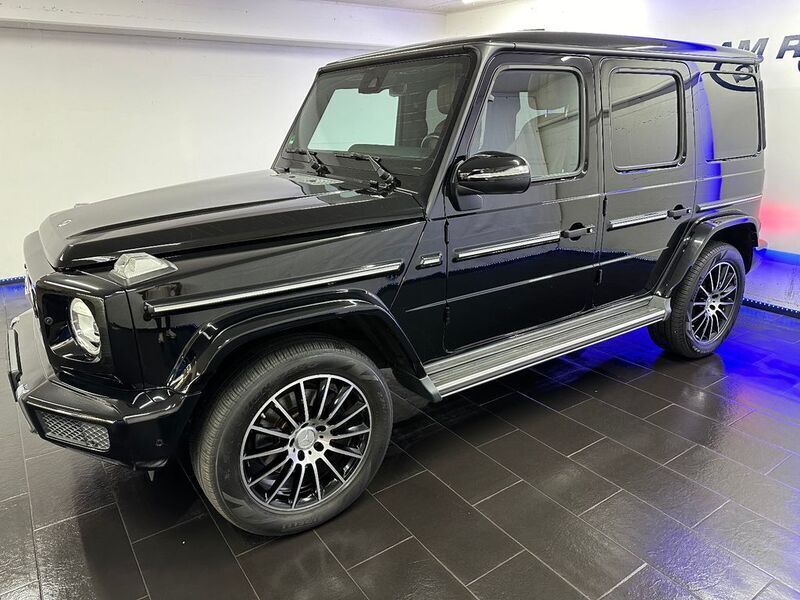Gebraucht Mercedes G400 AMG line 330 PS (242 kW) 2021 Tiefschwarz uni SUV