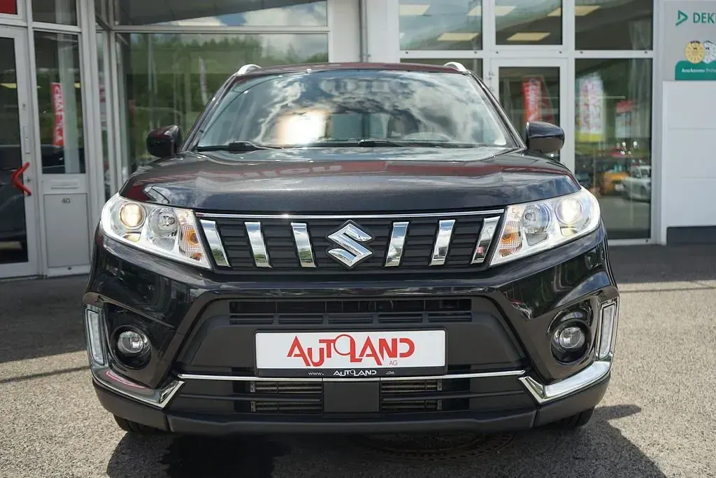Gebraucht Suzuki Vitara Comfort 111 PS (81 kW) 2020 Schwarz SUV