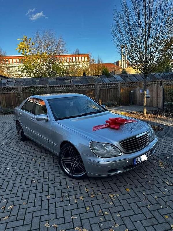 Grau Gebraucht 2000 Mercedes S320 Limousine | 5.499 € (Teuer) - Bild 1/4