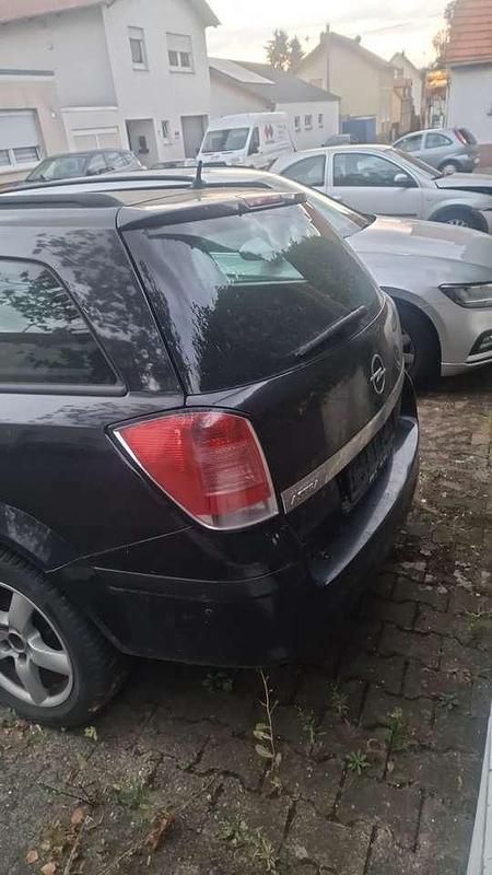 Gebraucht 2004 Opel Astra Limousine | 850 € (Superpreis) - Bild 1/4
