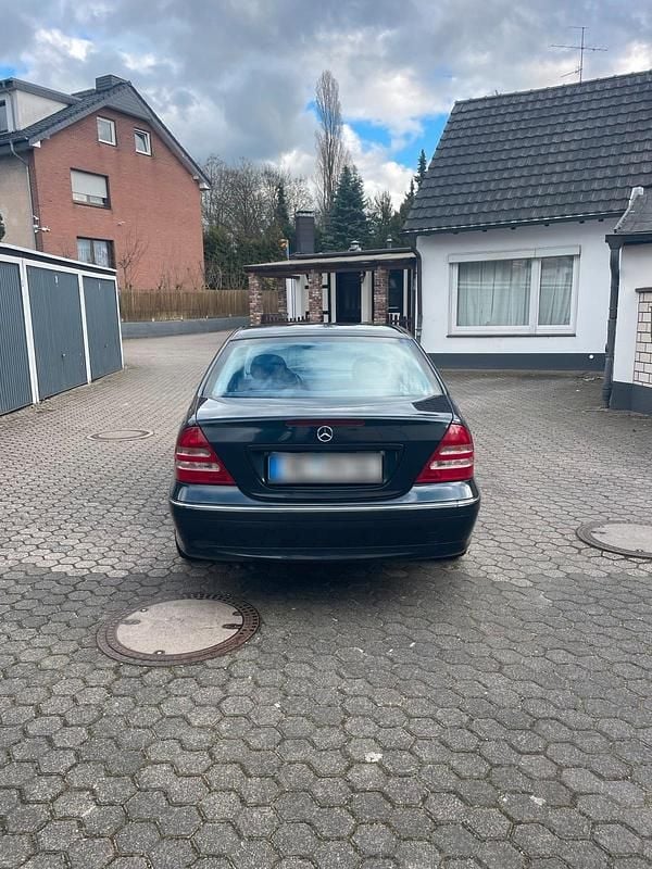 Gebraucht Mercedes C180 143 PS (105 kW) 2002 Limousine