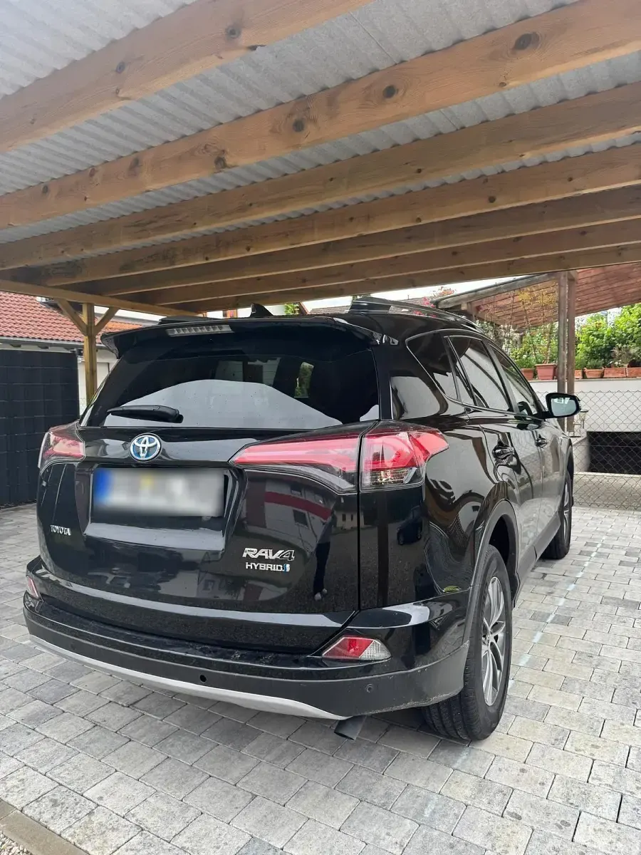 Gebraucht Toyota RAV4 Hybrid 179 PS (131 kW) 2018 Schwarz SUV
