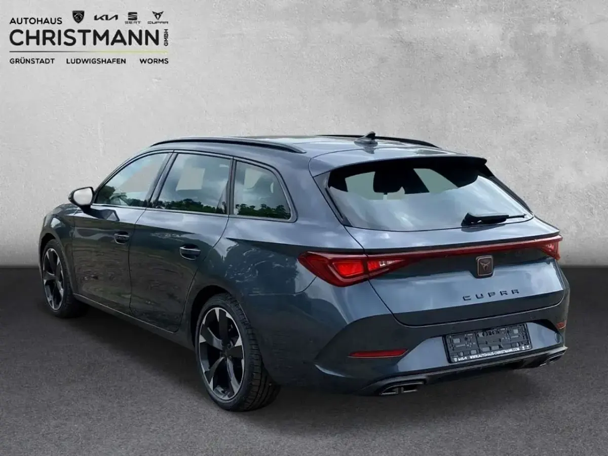 Usata Cupra Leon Basis 150 CV (110 kW) 2024 Grigio Station wagon