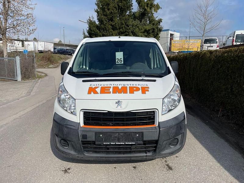 Gebraucht Peugeot Expert 128 PS (94 kW) 2014 Weiß Van