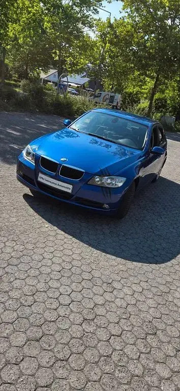 Gebraucht BMW 318 Advantage 143 PS (105 kW) 2008 Blau Limousine