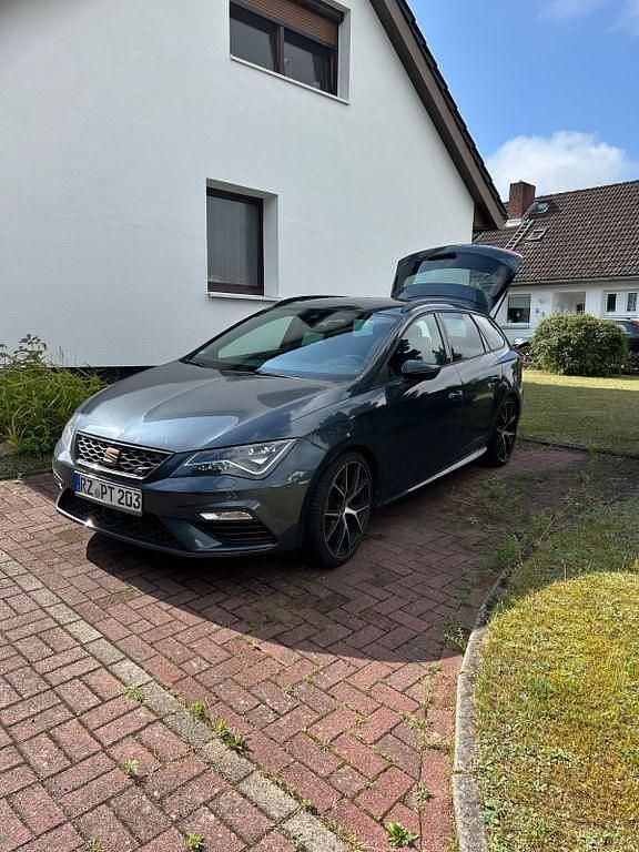 Blau Gebraucht 2020 Cupra Leon Limousine | 22.999 € (Guter Preis) - Bild 1/4