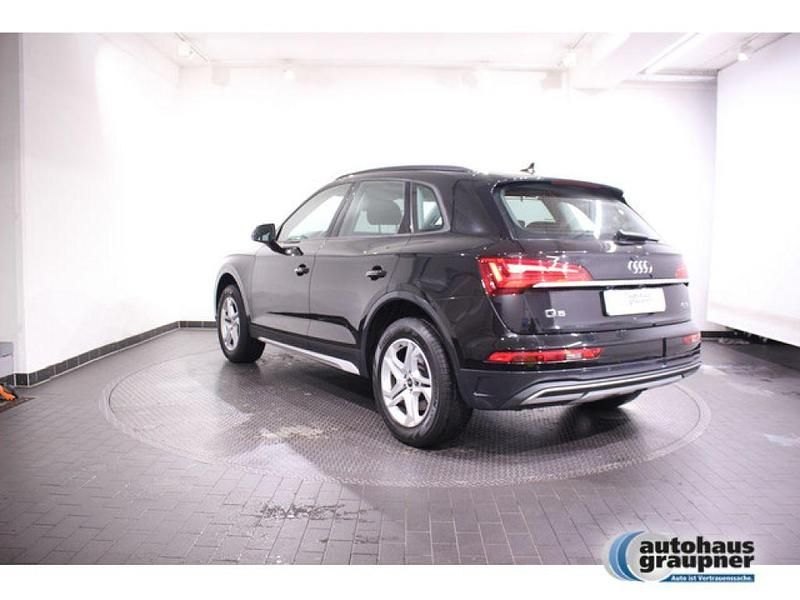 Gebraucht Audi Q5 Advanced 204 PS (150 kW) 2022 Schwarz / mythosschwarz SUV