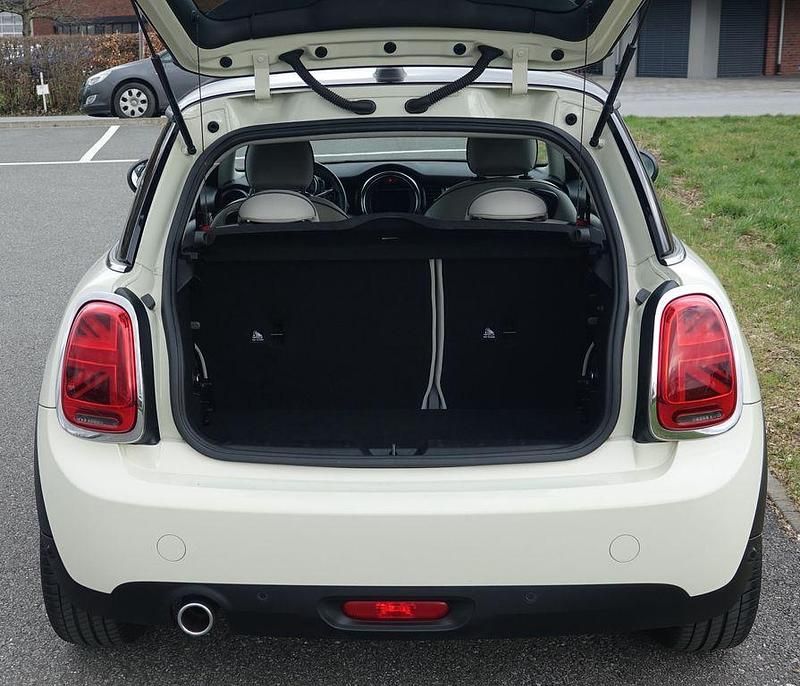 Second-hand Mini Cooper 136 CP (100 kW) 2019 Alb Hatchback