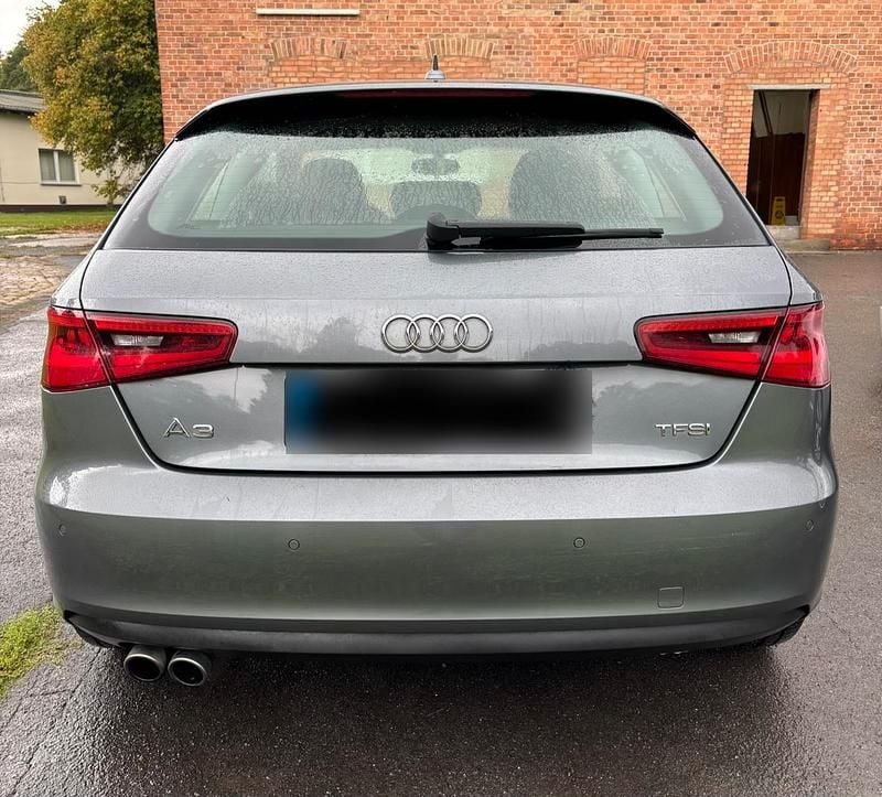Second-hand Audi A3 Attraction 125 CP (91 kW) 2013 Gri Hatchback