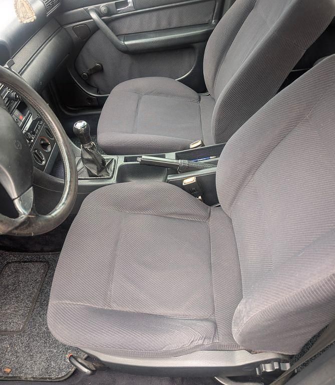 Gebraucht Audi 100 98 PS (72 kW) 1990 Schwarz Limousine