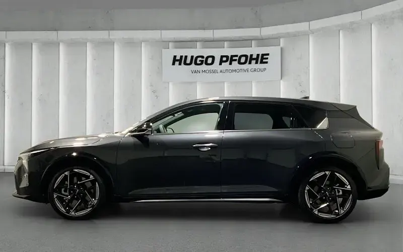 Neu Kia K4 GT-Line 180 PS (132 kW) 2026 Grau Kombi