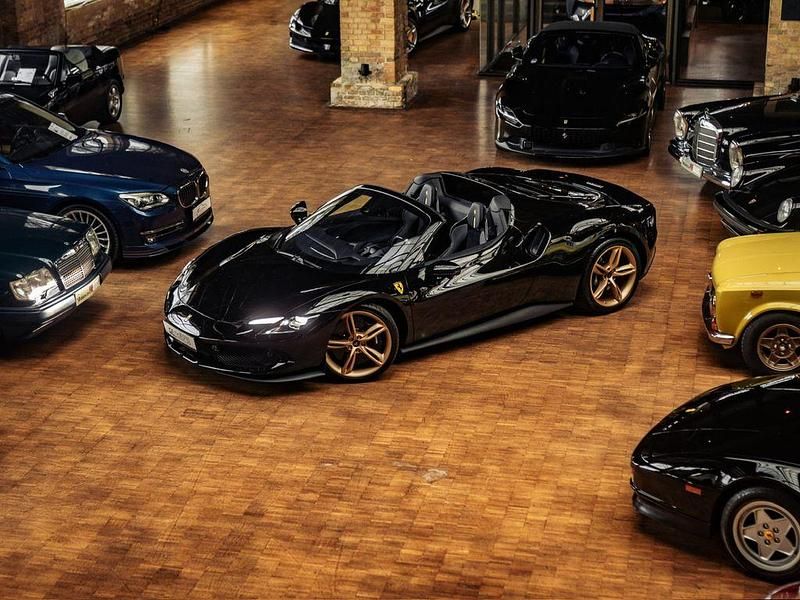 Neu Ferrari 296 829 PS (609 kW) 2026 Schwarz Cabrio