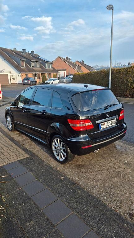 Gebraucht Mercedes B200 140 PS (102 kW) 2007 Schwarz Van / Kleinbus