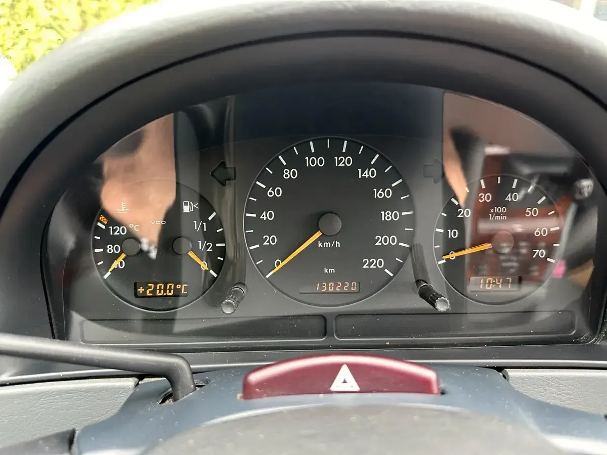 Gebraucht Mercedes ML320 218 PS (160 kW) 1999 Schwarz SUV