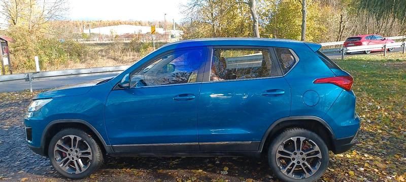 Gebraucht Baic X35 111 PS (81 kW) 2020 Blau SUV