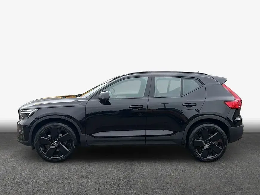 Gebraucht Volvo XC40 Plus 163 PS (119 kW) 2025 Schwarz SUV