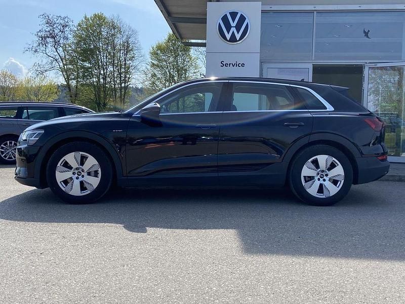 Gebraucht Audi e-tron 230 kW (313 PS) 2022 Schwarz SUV