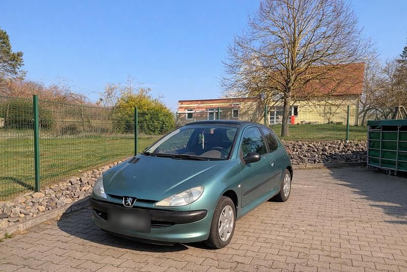 Gebraucht Peugeot 206 75 PS (55 kW) 2002 Grün Kleinwagen