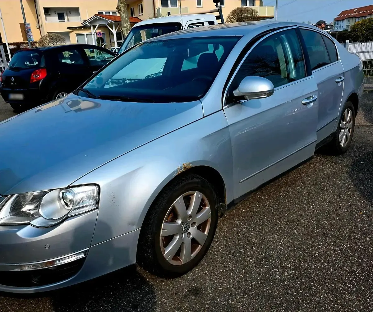 Usata VW Passat 140 CV (102 kW) 2007 Argento Berlina