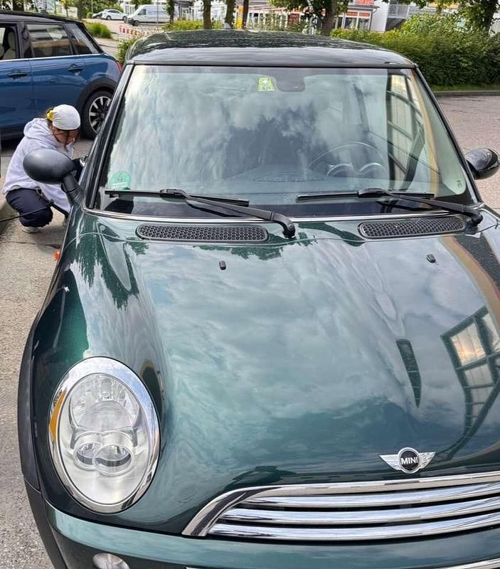 Grün Gebraucht 2004 Mini Cooper Kleinwagen | 1.490 € (Superpreis) - Bild 1/2