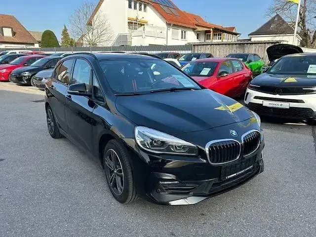 Gebraucht BMW 220 Sport Line 192 PS (141 kW) 2018 Schwarz Kombi