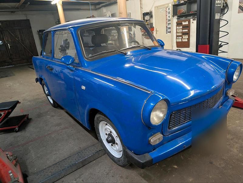 Blau Gebraucht 1986 Trabant 601 Limousine | 3.900 € - Bild 1/4
