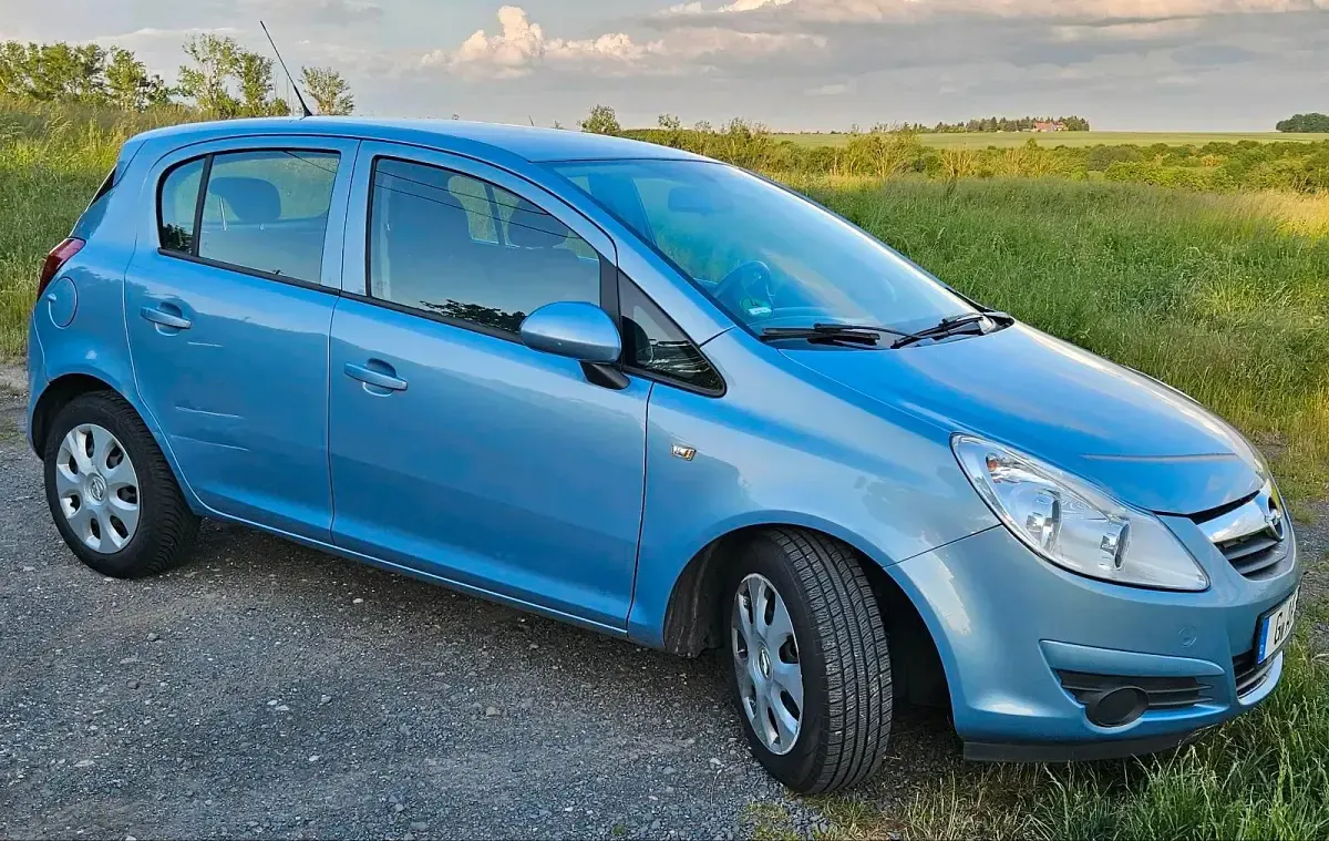 Gebraucht Opel Corsa 80 PS (58 kW) 2009 Blau Kleinwagen