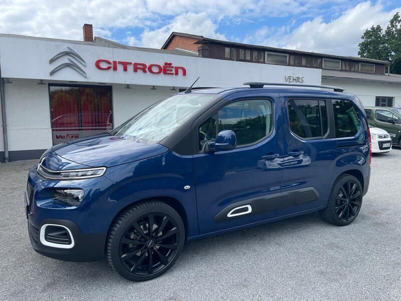 Blau Gebraucht 2020 Citroën Berlingo Shine Van / Kleinbus | 22.450 € (Etwas zu teuer) - Bild 1/4