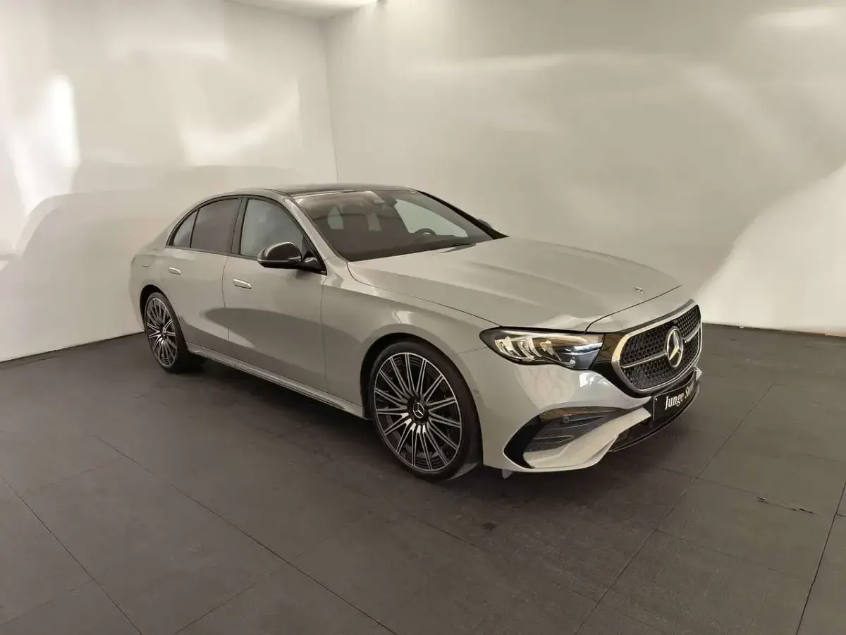 Używany Mercedes E220 Advanced 197 KM (144 kW) 2024 Szary Sedan/Limuzyna