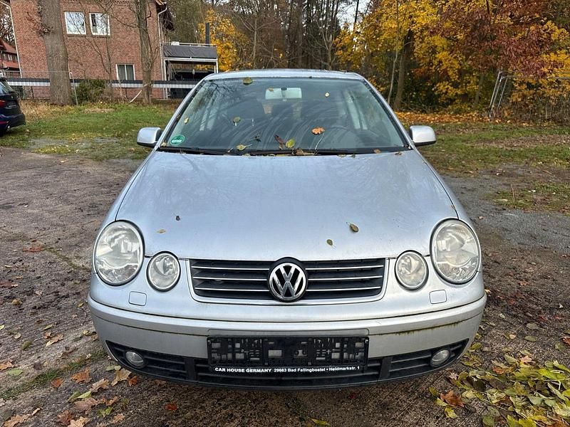 Gebraucht VW Polo Highline 75 PS (55 kW) 2005 Silber Kleinwagen