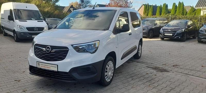 Gebraucht Opel Combo Life 102 PS (75 kW) 2023 Weiß Van / Kleinbus