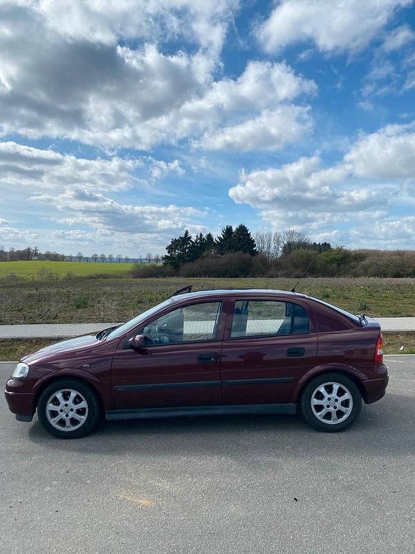 Gebraucht Opel Astra 85 PS (62 kW) 2003 Rot Coupé