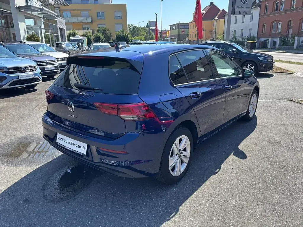 Gebraucht VW Golf VIII Pro 110 PS (80 kW) 2020 Blau Limousine