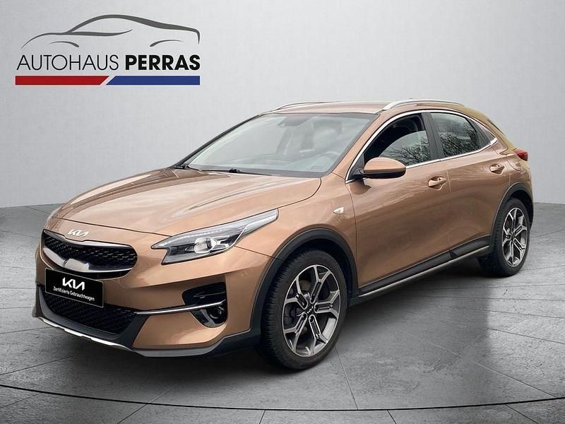 Gebraucht Kia XCeed Vision 159 PS (116 kW) 2022 Machined bronz (metallic) SUV