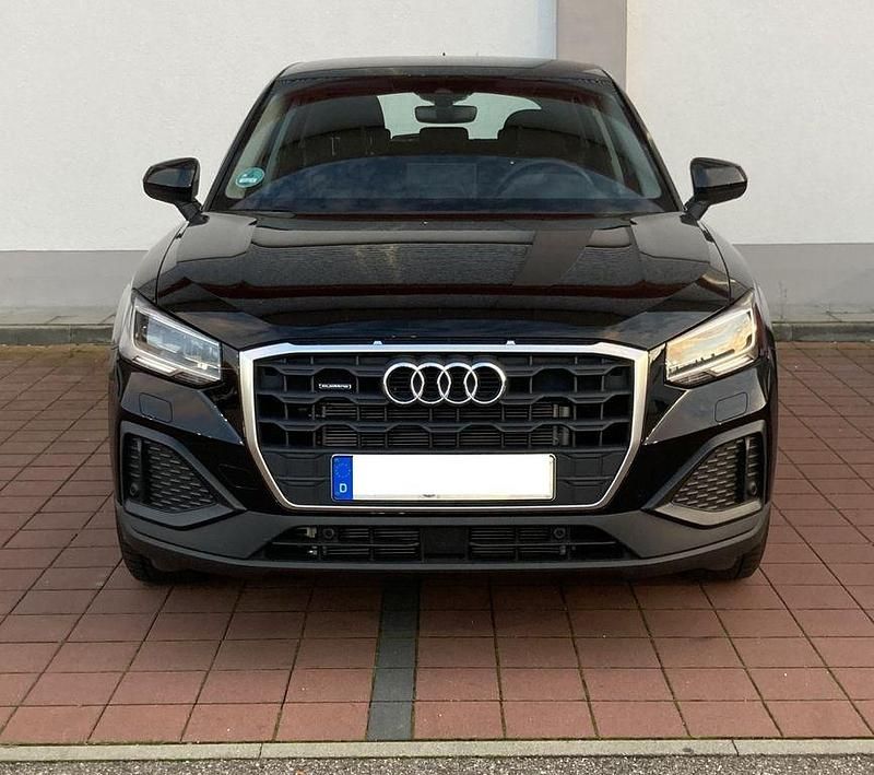 Gebraucht Audi Q2 Basis 190 PS (139 kW) 2025 Schwarz SUV