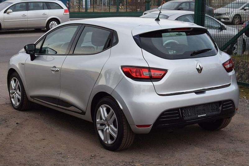 Gebraucht Renault Clio IV LIMITED 76 PS (55 kW) 2019 Grau Limousine