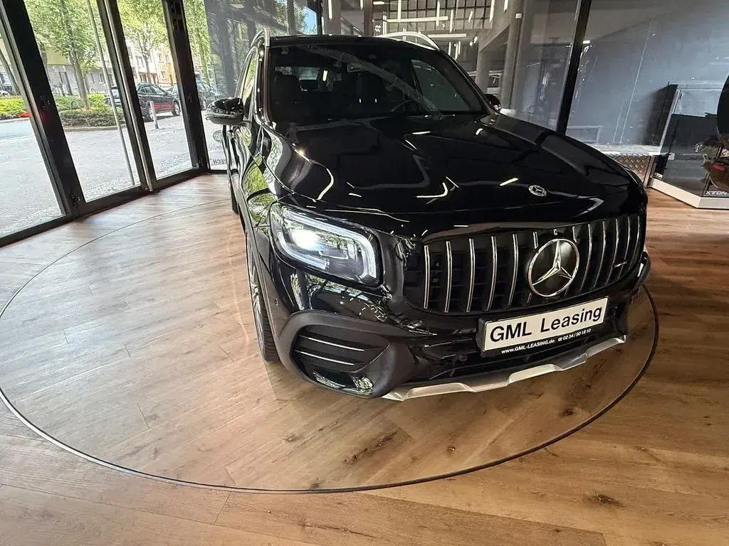 Gebraucht Mercedes GLB35 AMG 306 PS (225 kW) 2022 Schwarz SUV
