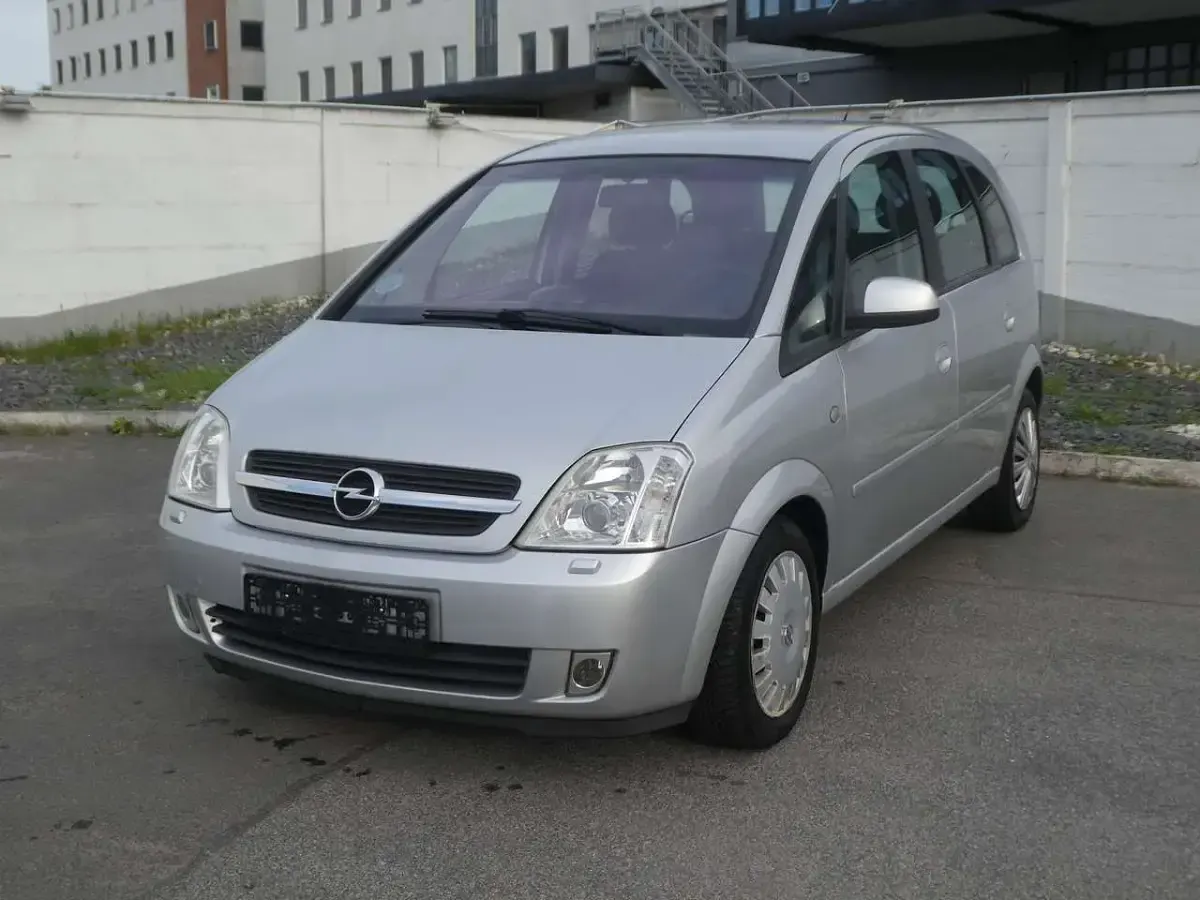 Gebraucht Opel Meriva Enjoy 125 PS (91 kW) 2004 Silber Van / Kleinbus