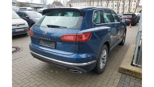 Gebraucht VW Touareg Elegance 286 PS (210 kW) 2020 Blau SUV