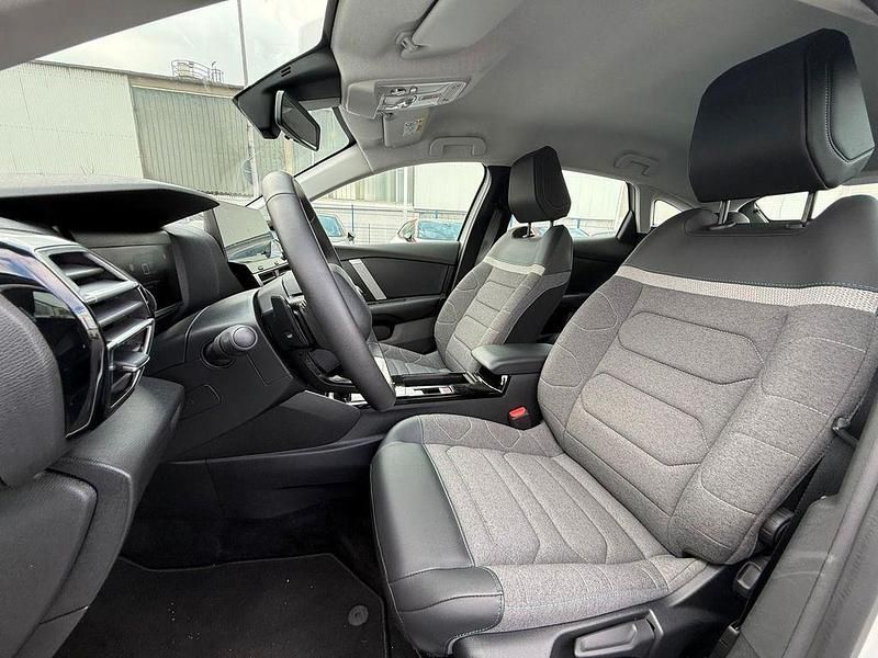 Gebraucht Citroën C4 Feel 131 PS (96 kW) 2023 Weiß SUV