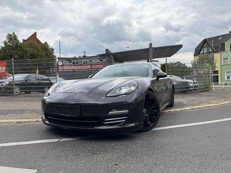 Braun Gebraucht 2011 Porsche Panamera 4 Limousine | 15.490 € - Bild 1/4